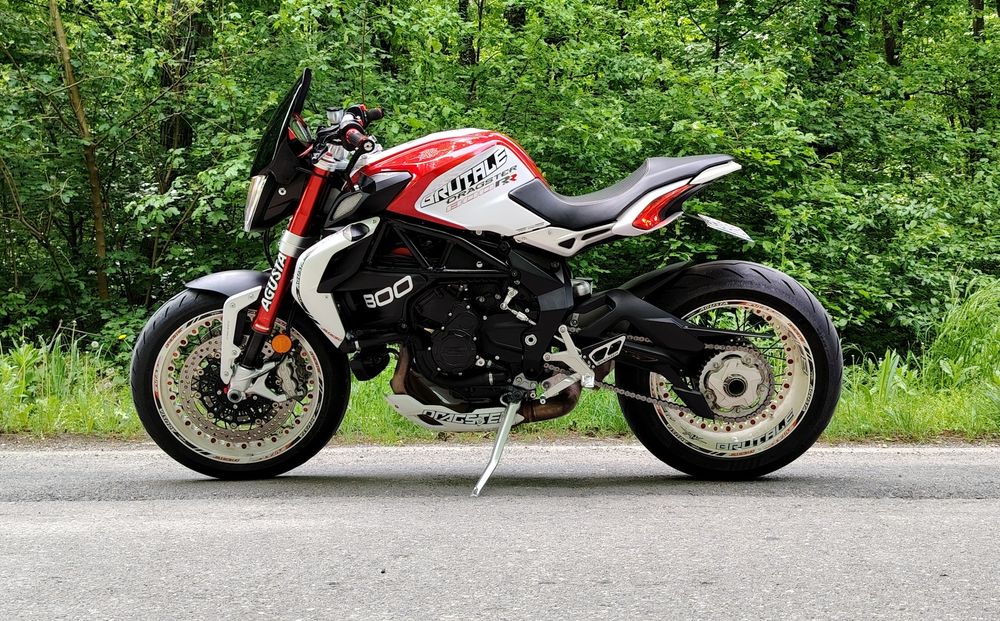 Mv agusta 800 rr dragster CRC