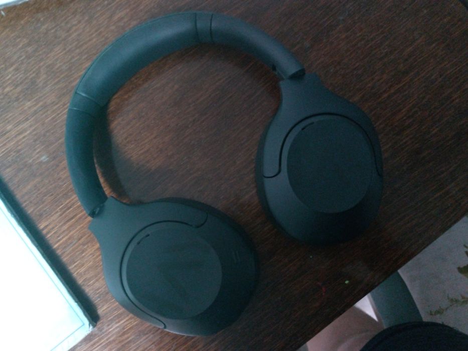 Наушники продам очень срочно