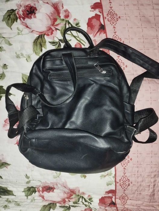 Продаётся женская сумочка.