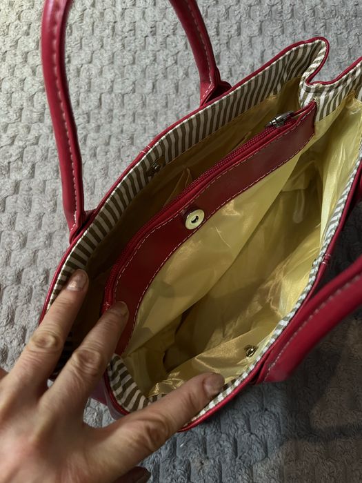 Новую сумку продам