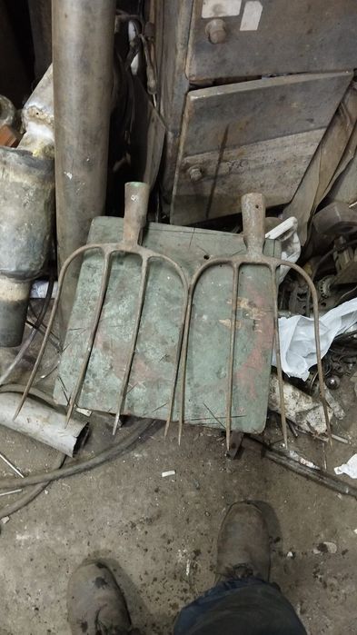 Наковальня СССР продам вес 27/5 кг