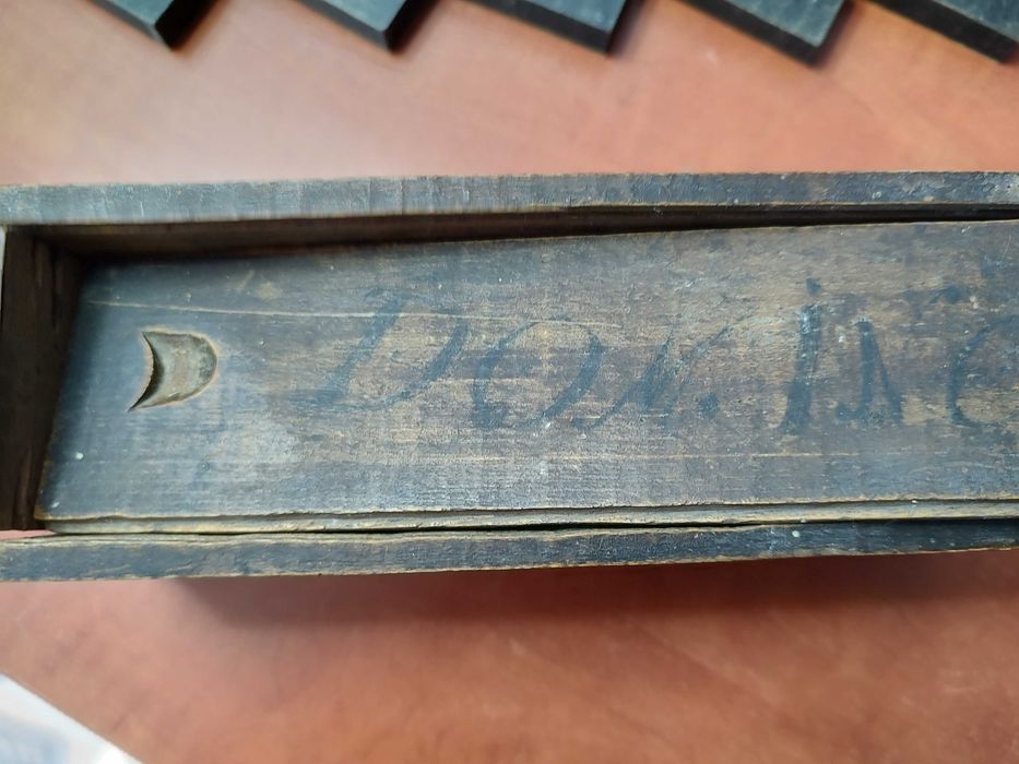 Joc Domino Vechi din Lemn – Set Complet 28 Piese, de Colecție