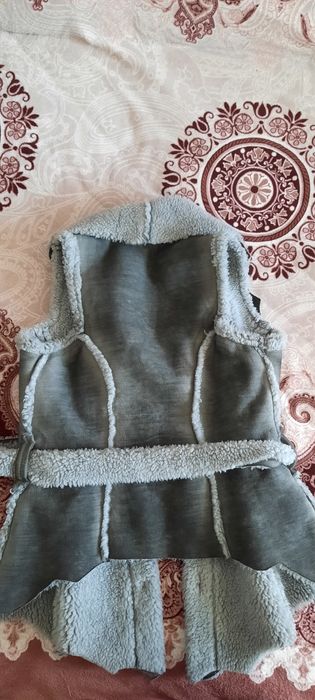 Vesta imblanita gri