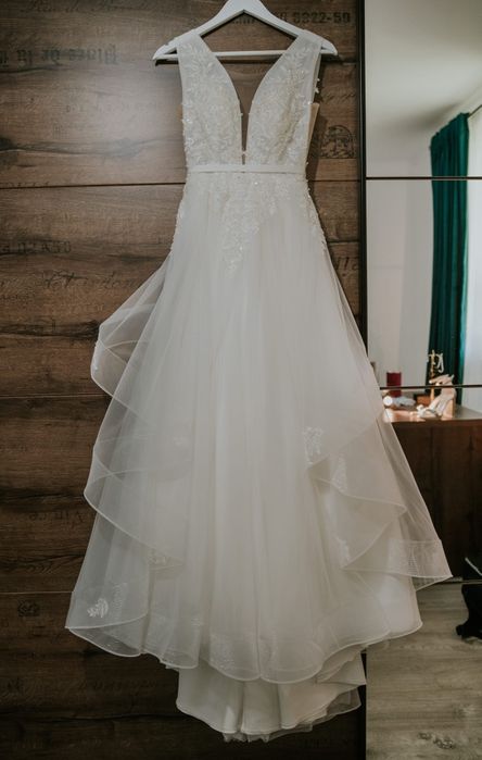 Rochie mireasă model A line