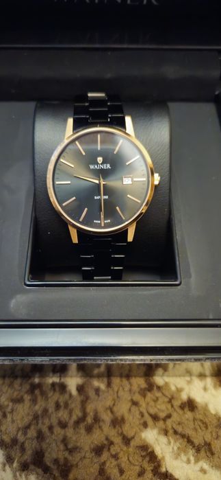 Продам часы фирмы "WAINER"