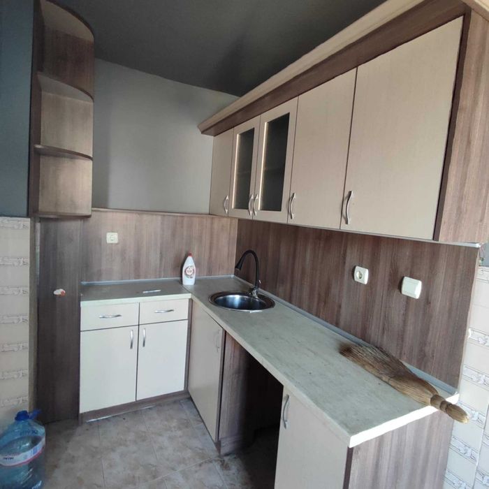 Продава се Етаж от къща в Шумен, 2-ри корпус - 119 кв.м за 922 €/кв.м - Снимка #5