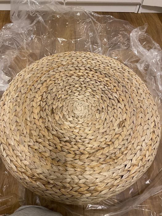 Taburet din ratan ikea , 2 bucati