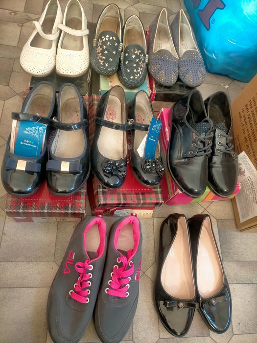 Продам обувь на девочку