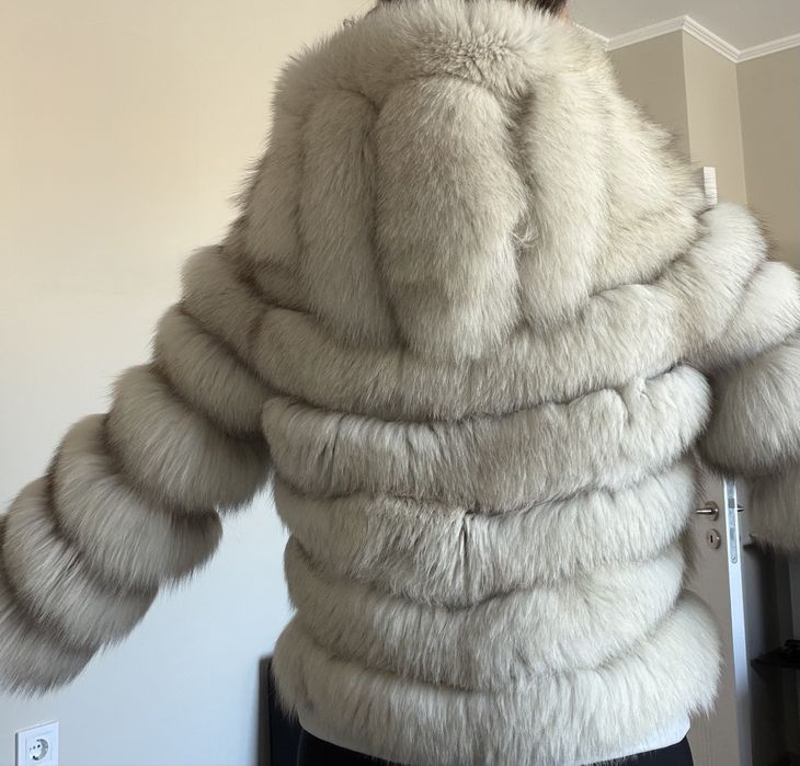 Бяло палто естествен косъм лисица