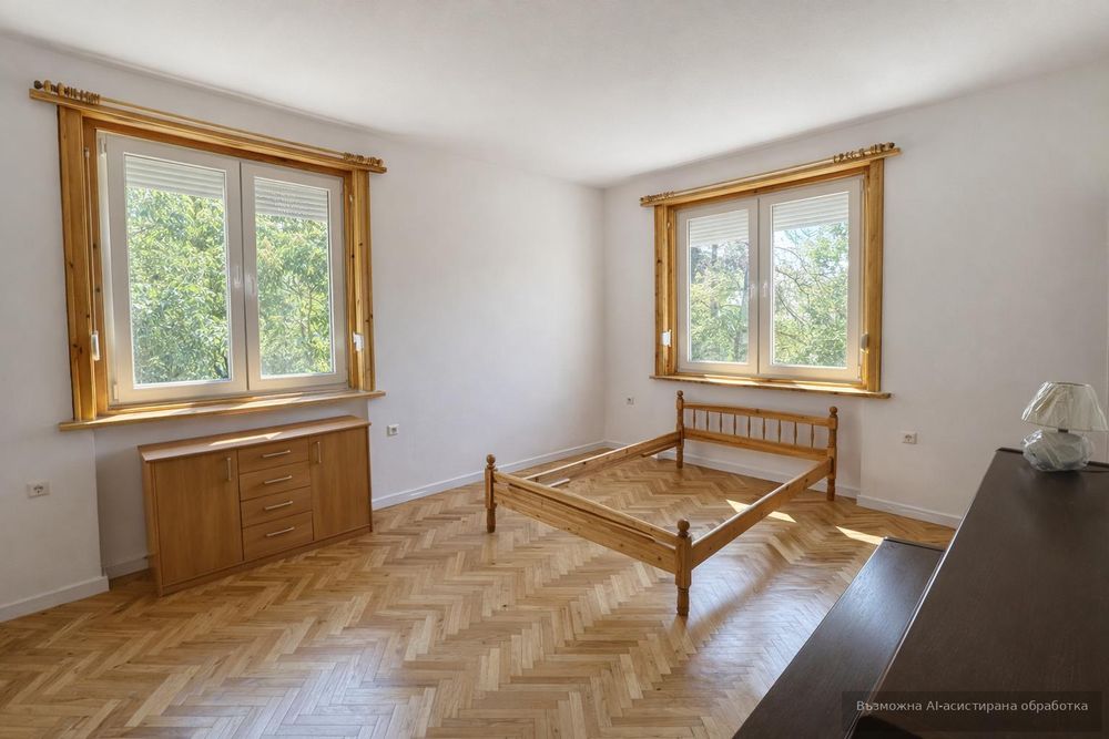 Дава се под наем Двустаен апартамент в Пловдив, Център - 74 кв.м за 560 € - Снимка #2