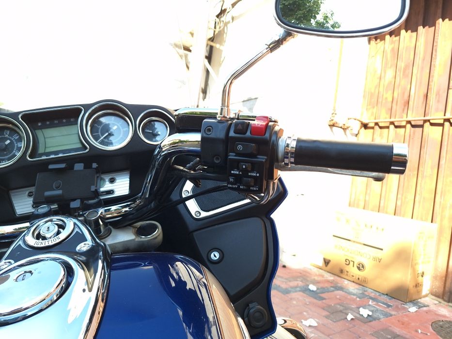 Kawasaki VN 1700 Voyager-an 2011