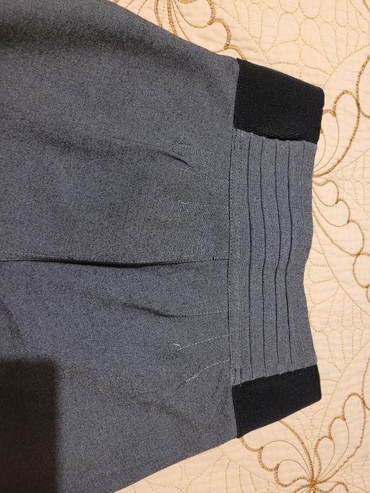 Pantaloni mulați Amisu XS-S