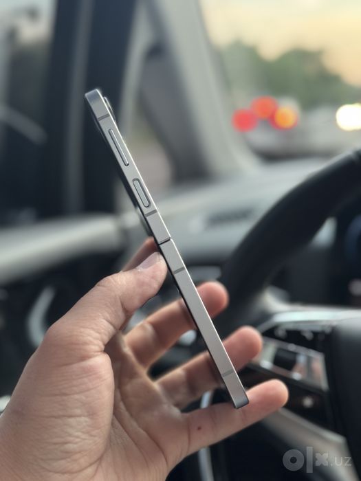Samsung z flip 6 12/256Gb ideal