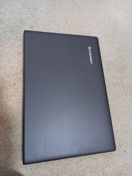 Laptop i3 ,17inci ,8gbRam ,ssd128 baterie noua