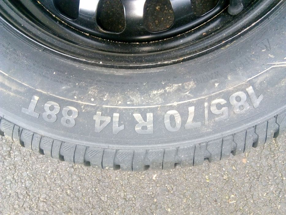 Чисто нова гума с джанта 185/70R14