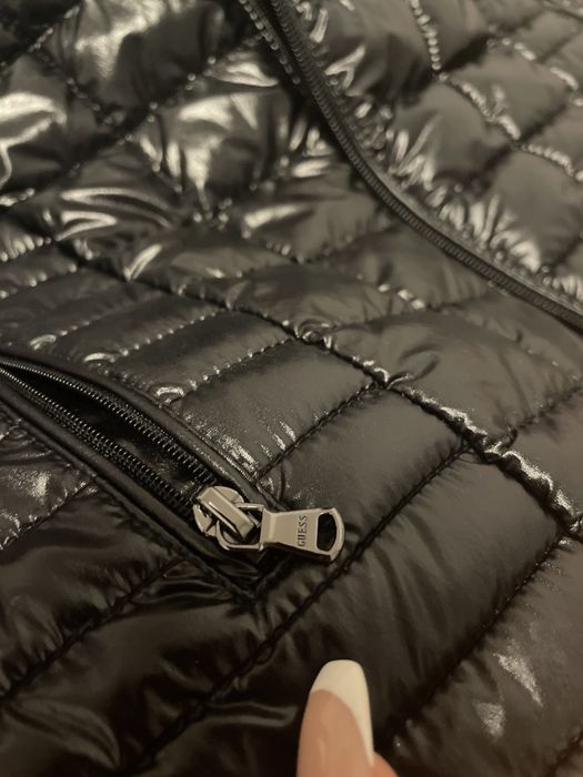 Дамско оригинално пролетно яке Guess