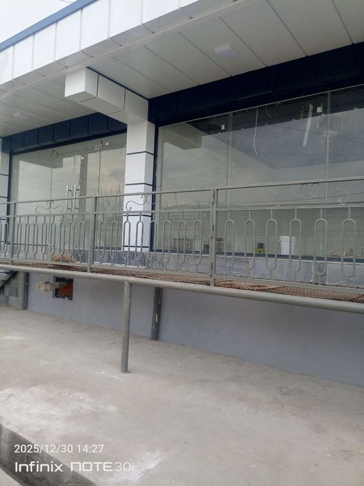 Super market sotiladi