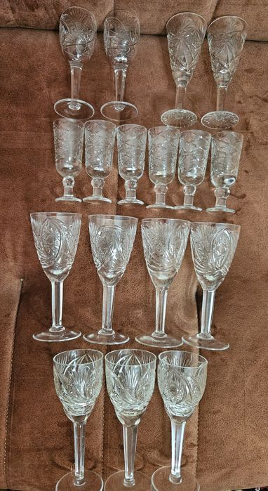 Хрустальные рюмки бокалы