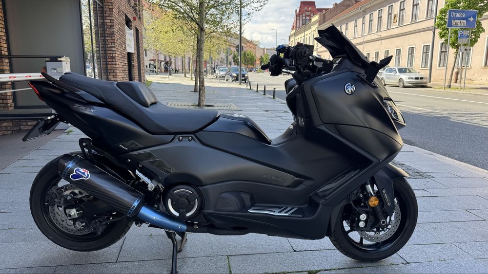 Yamaha Tmax 560