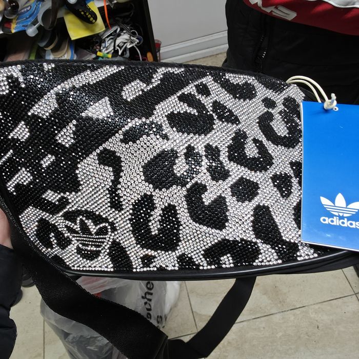 Adidas Дамска чанта Mini Airl