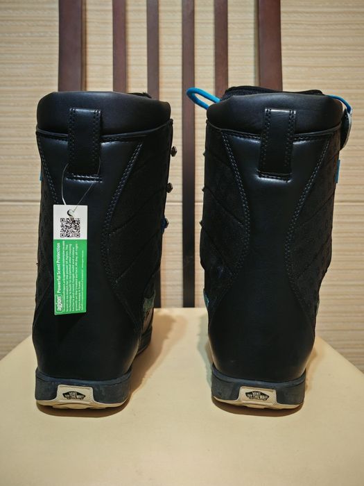 Boots snowboard. Vans  Nr 38-mondo 24 +noi