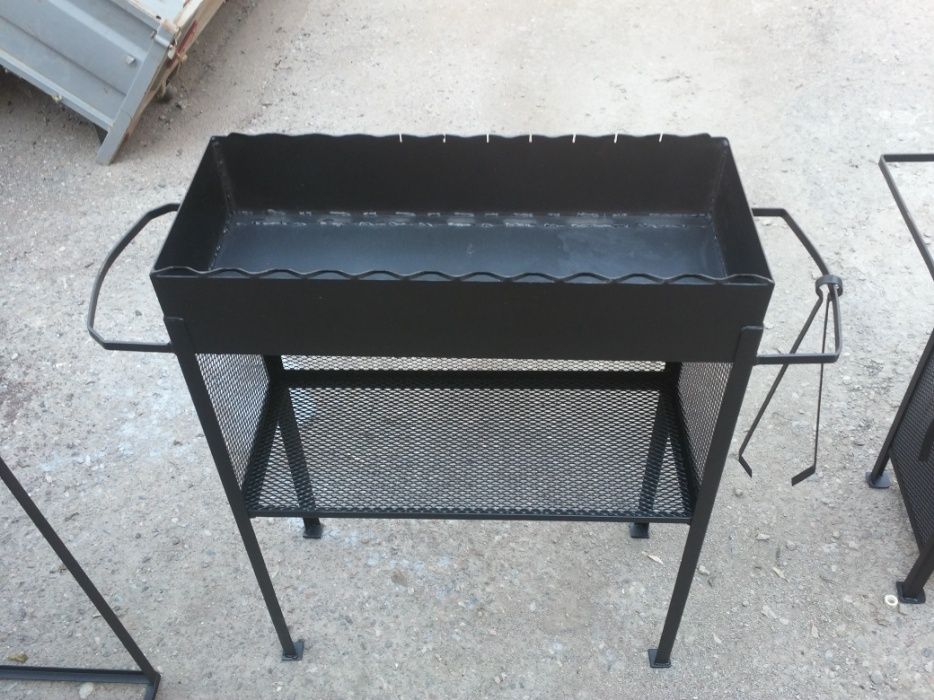 Продам шашлычный Мангал
