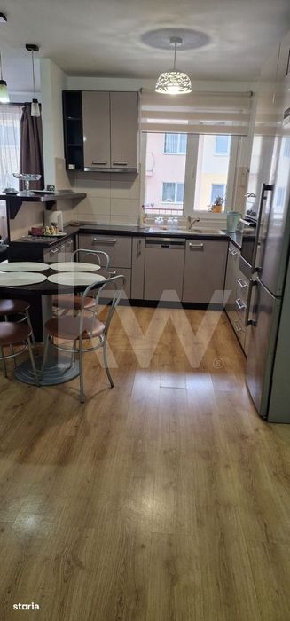 Apartament 3 camere decomandat | 77 mp | 2 dormitoare | 2 bai | Etaj 2