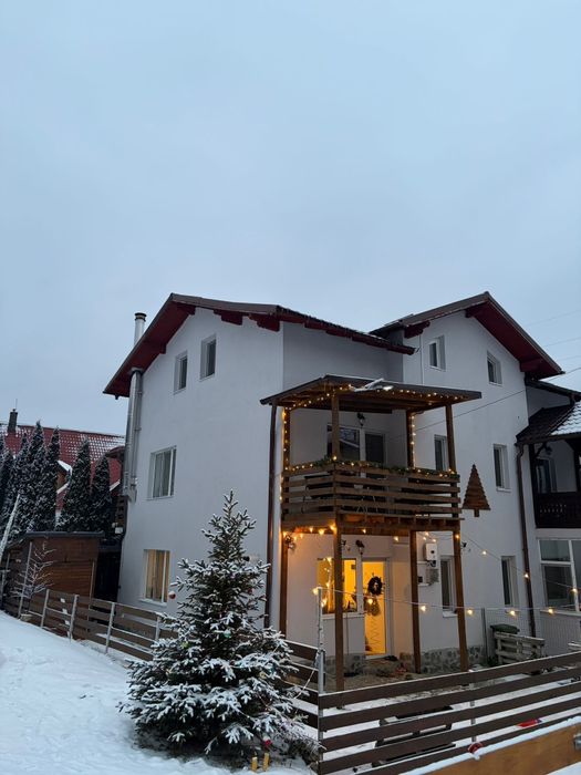 Vând casă tip duplex Piatra Arsă Busteni