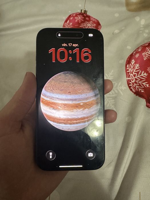 Vând iphone 15 pro piese