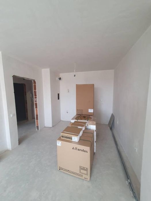 Продава се Тристаен апартамент в Бургас, Меден рудник - зона А - 85 кв.м за 1259 €/кв.м - Снимка #2