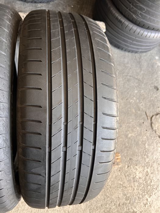 2 anvelope vara 225/55/17 , Bridgestone !