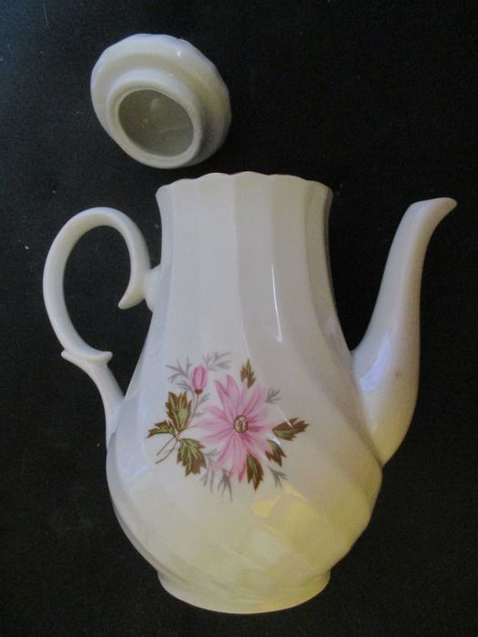 Сет порцелан, чайник и латиера, "Горски слез"