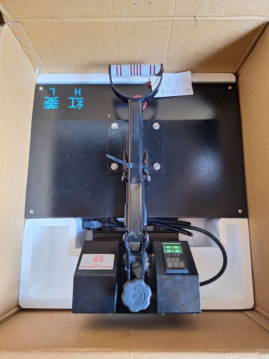 Есть в наличии. Термопресс аппарат для футболки! Размер (40х60)