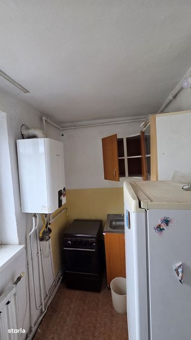 De vanzare garsoniera sala sportului pret 22.000euro cash