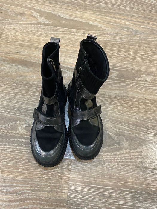 Продам детскую обувь