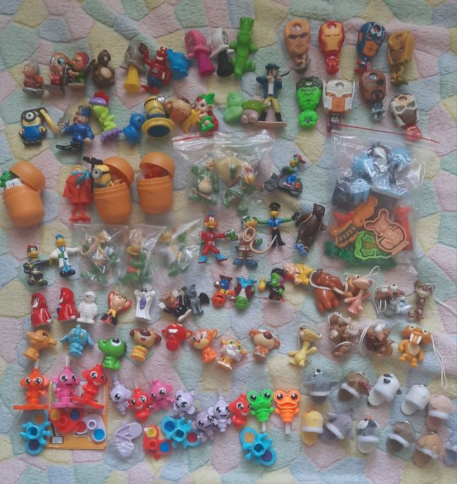 Игрушки из КиндерСюрприз Пакет для мальчиков.