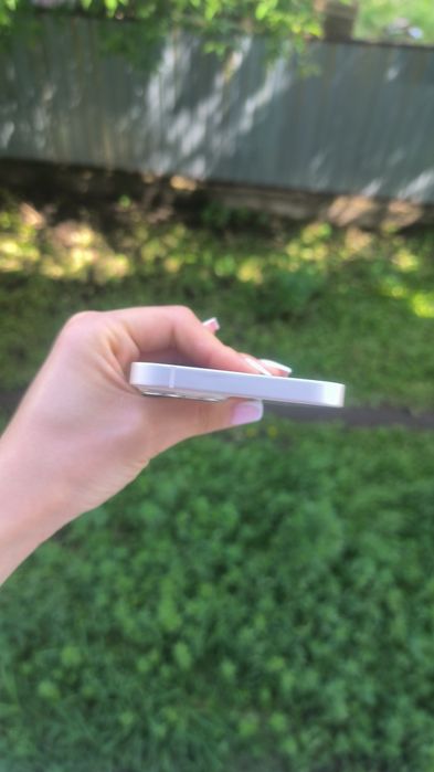 iPhone 13 продам