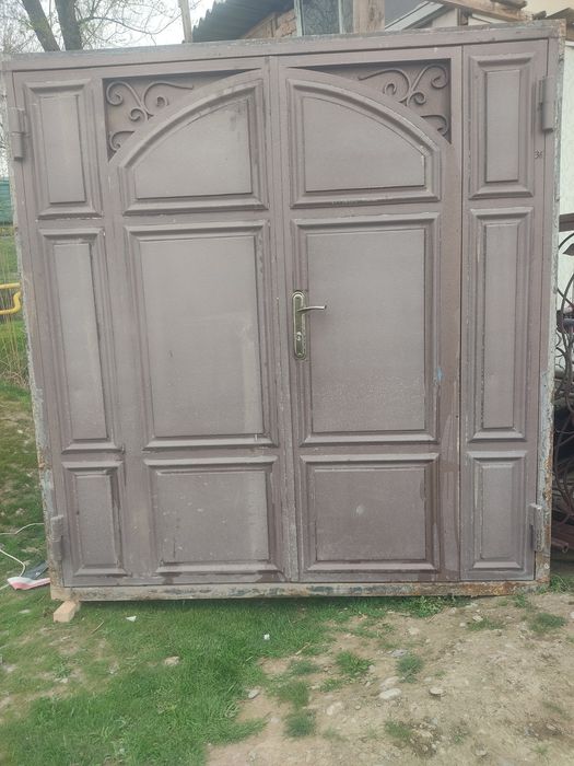 Дарвоза сотилади холати идеал бакувват жуда огир