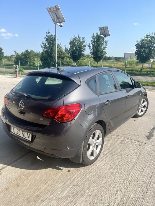 De Vânzare Opel Astra J