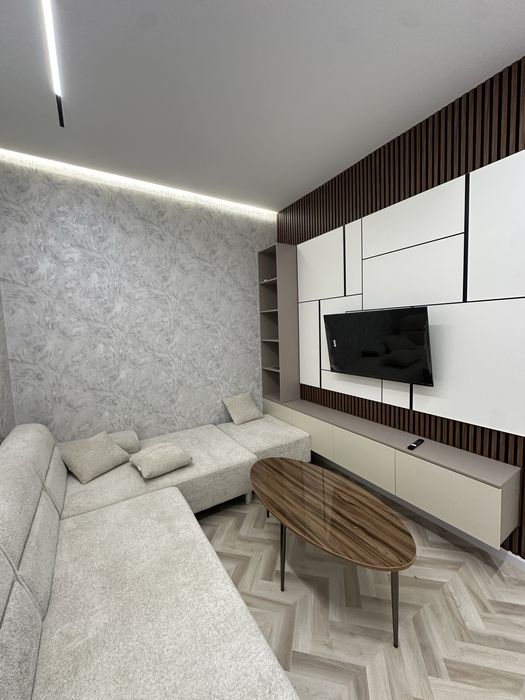 Сдаётся шикарная новая квартира долгосрочную аренду!