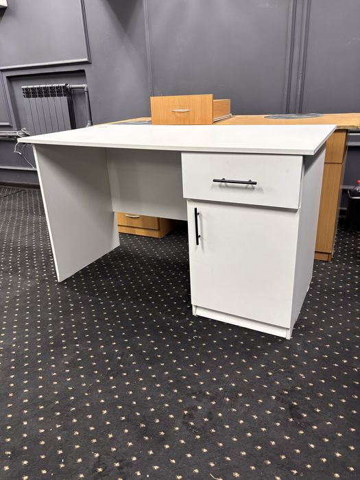 Стол офисный б/у