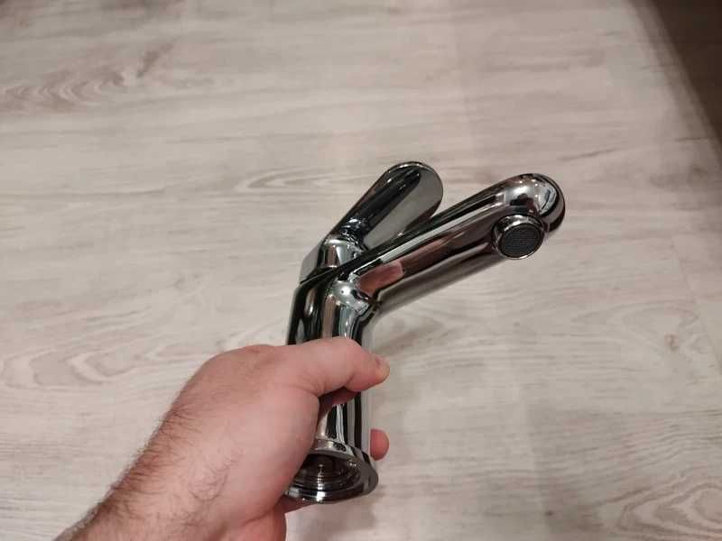 Baterie pentru lavoar Krobec Blinton din alamă