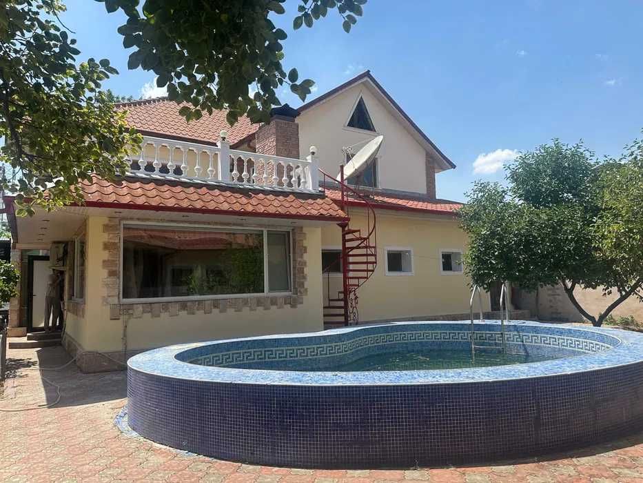 Под бизнес, офис, учеб центр, детсад. Ор-р: Азербайджан ценр, аэропорт