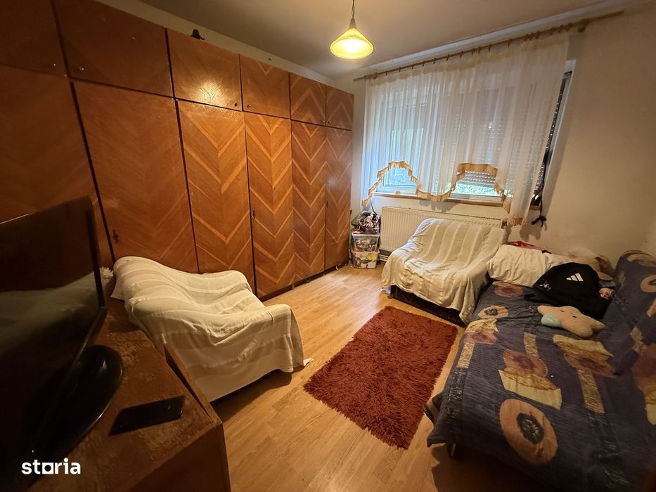 Apartament 3 camere zona Piata Centrală