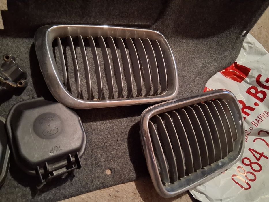 Продавам части  за бмв е36