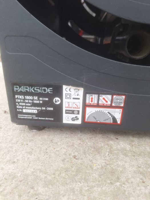Circular cu masă 1800w