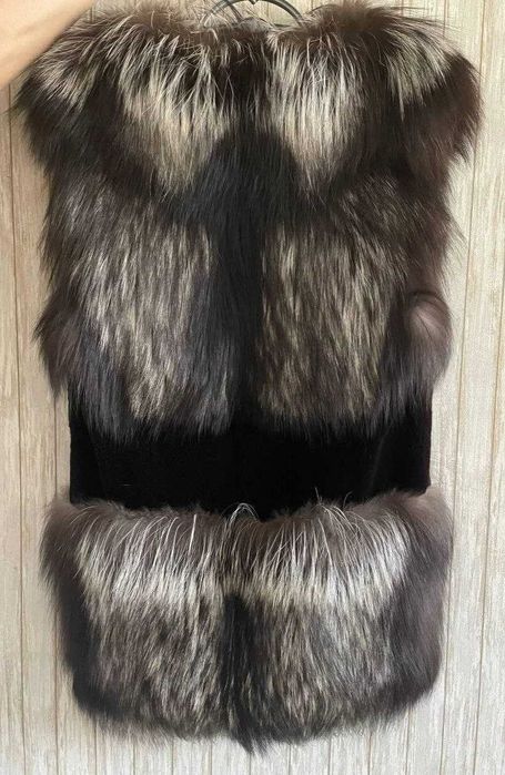 Продам меховой жилет