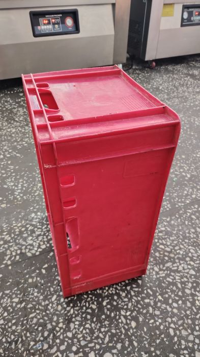 Yelim yashiklar sotiladiv 1/2 marta iwlatilgan gosh solsaxam boladi