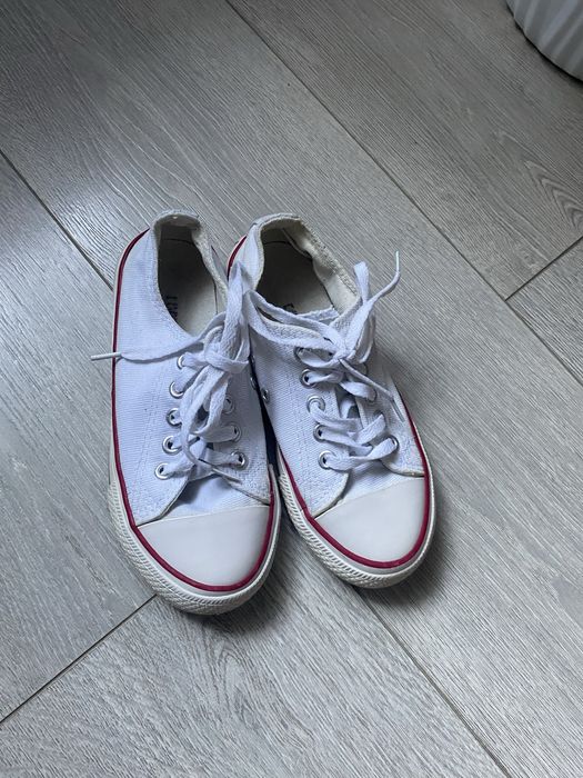 Продам кеды