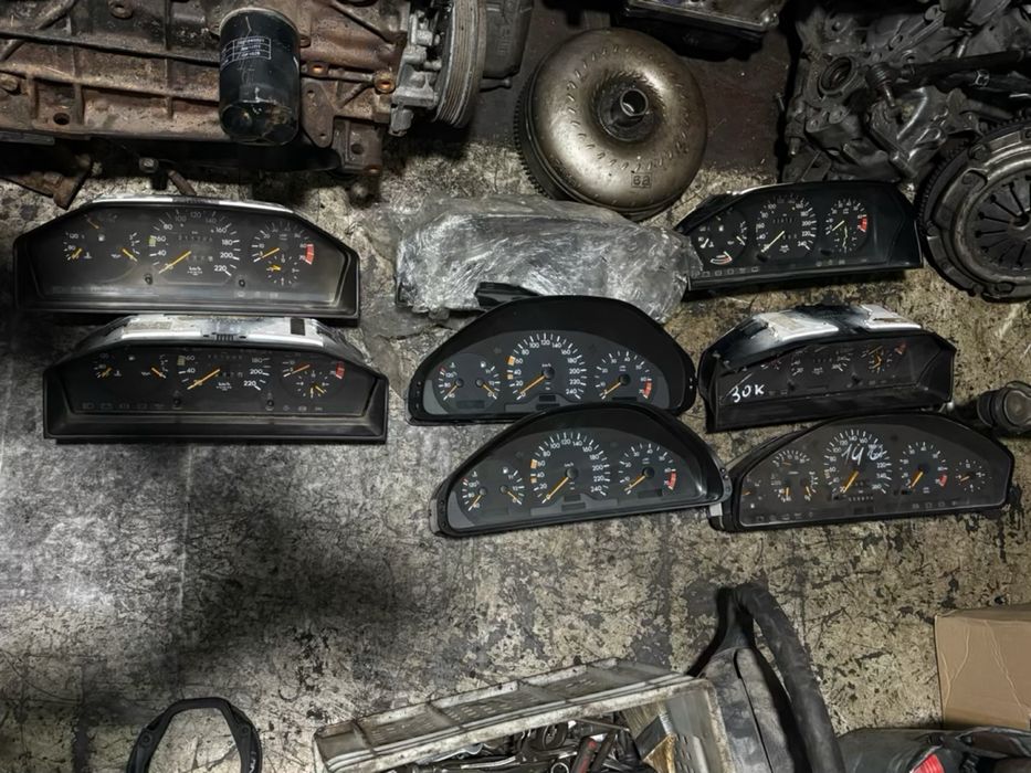 Щиток прибор Мерседес 124,202,210